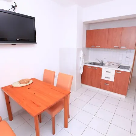 Miroslav Apartment *