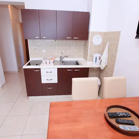 Apartment Miroslav Povljana