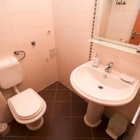 Apartment Miroslav *