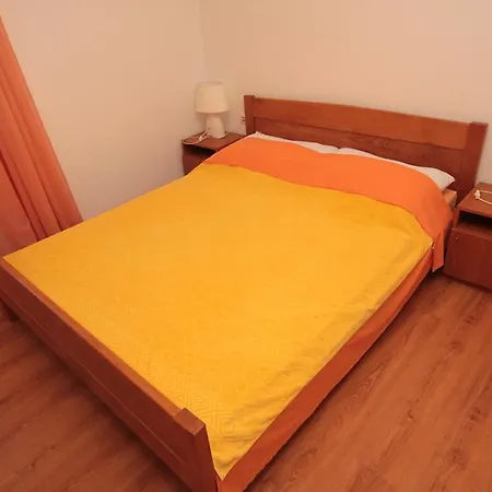 Miroslav Apartment *