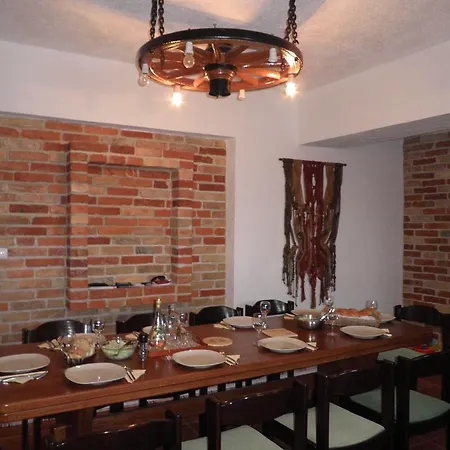 Miroslav Apartment
